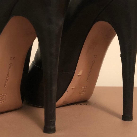 Gianvito Rossi - Picture 7 of 13
